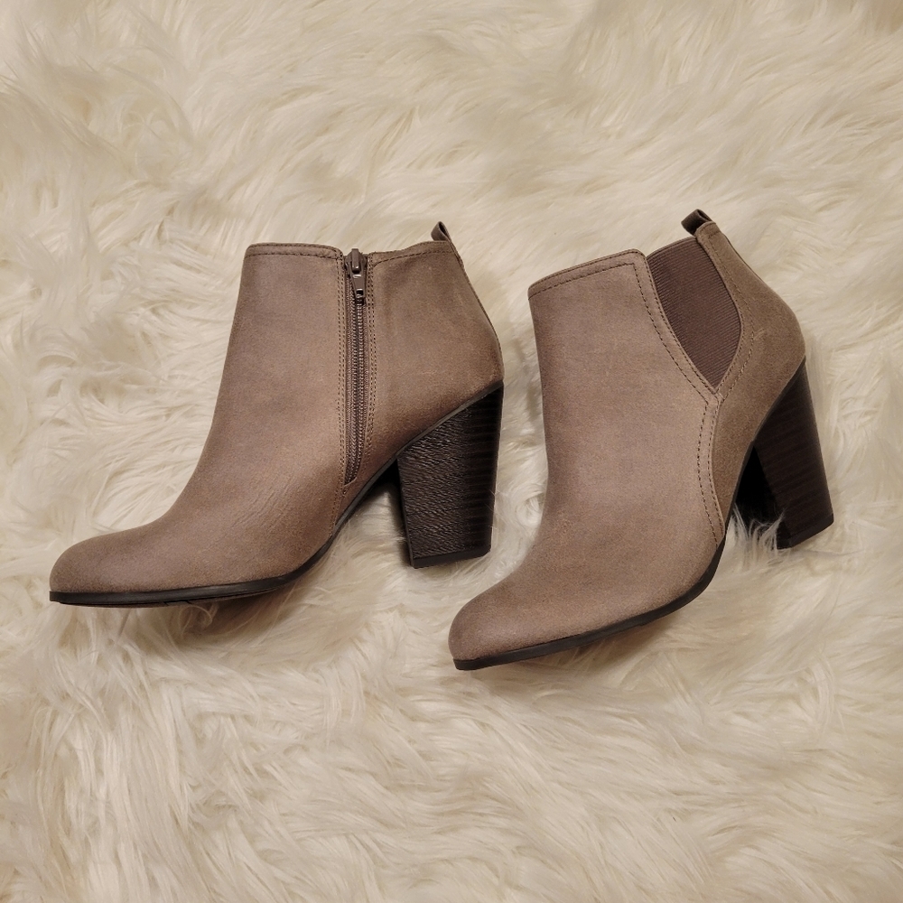 Fergalicious Petey Booties